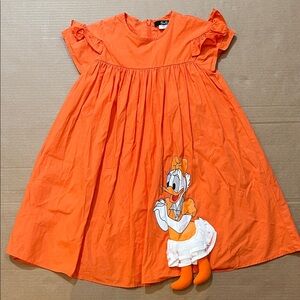 Orange Girl’s Dress with Daisy Duck in excellent condition size 8
